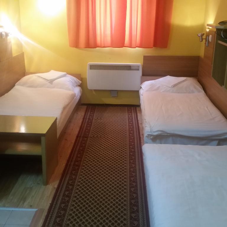 Kis-Duna Motel & Camping Mosonmagyarovar Exterior foto