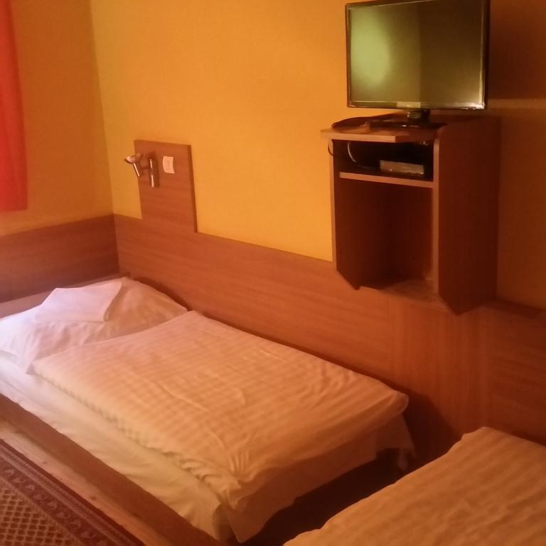 Kis-Duna Motel & Camping Mosonmagyarovar Exterior foto