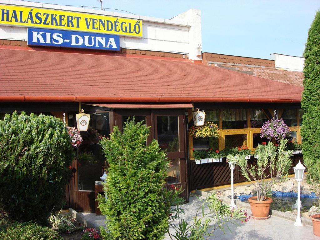 Kis-Duna Motel & Camping Mosonmagyarovar Exterior foto